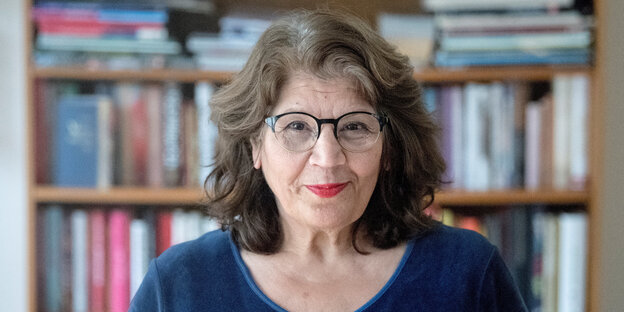 Eine Frau, Jila Mossaed Eine Frau, Jila Mossaed