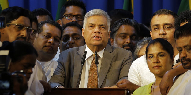 Ranil Wickremesinghe am Mikro