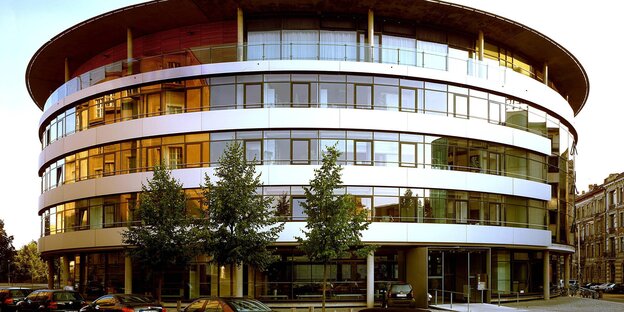 Max-Planck-Institut für Kognitions- und Neurowissenschaften in Leipzig Max-Planck-Institut für Kognitions- und Neurowissenschaften in Leipzig