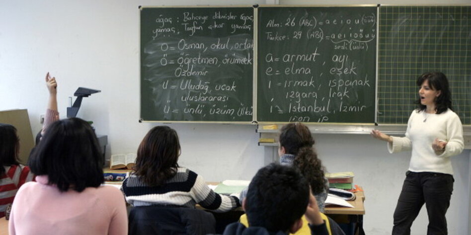 Zweisprachige Gymnasien Französisch ja, Türkisch nein! taz.de
