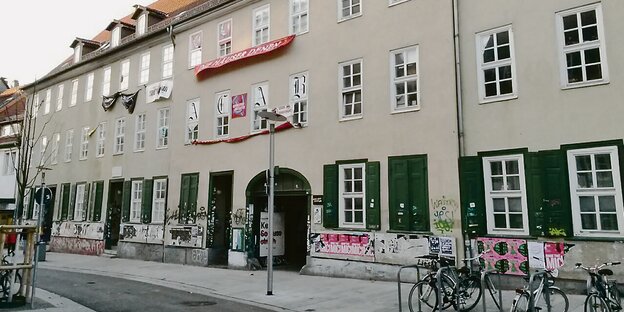 Eine Häuserzeile in der Roten Straße in Göttingen. Eine Häuserzeile in der Roten Straße in Göttingen.