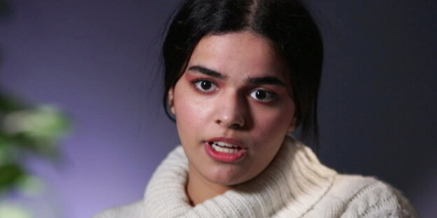 Porträtaufnahme von Rahaf Mohammed Porträtaufnahme von Rahaf Mohammed