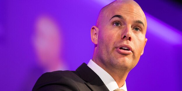 Ein Mann, Joram van Klaveren Ein Mann, Joram van Klaveren