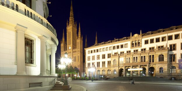 Im Wiesbadener Rathaus spielt sich ein politisches Drama ab Im Wiesbadener Rathaus spielt sich ein politisches Drama ab