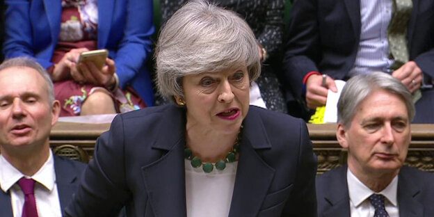 Theresa May, Premierministerin von Großbritannien, während der Fragestunde „Questions to the Prime Minister“ im Unterhaus Theresa May, Premierministerin von Großbritannien, während der Fragestunde „Questions to the Prime Minister“ im Unterhaus