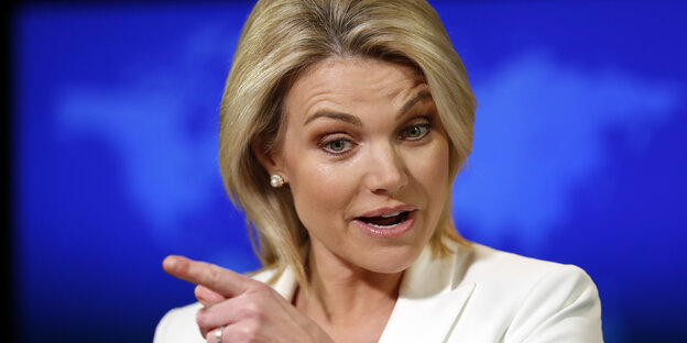 Porträtaufnahme von Heather Nauert