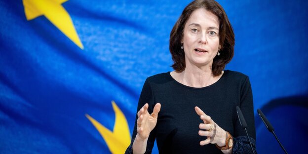 Eine Frau, Katarina Barley Eine Frau, Katarina Barley