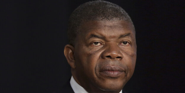 Ein Mann, Joao Lourenco Ein Mann, Joao Lourenco