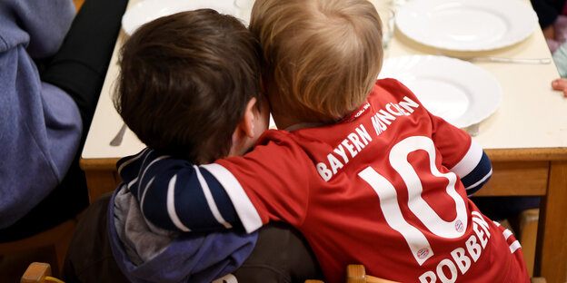 Spielende Kinder Spielende Kinder