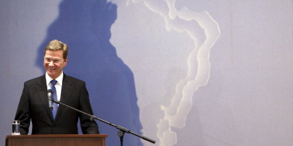 guido westerwelle war immer angreifer als auenminister geht das nicht um mehr zu sein als ein frhstcksminister wird der fdp chef sich ndern mssen - Guido Westerwelle Lebenslauf guido westerwelle war immer angreifer als auenminister geht das nicht um mehr zu sein als ein frhstcksminister wird der fdp chef sich ndern mssen - Guido Westerwelle Lebenslauf