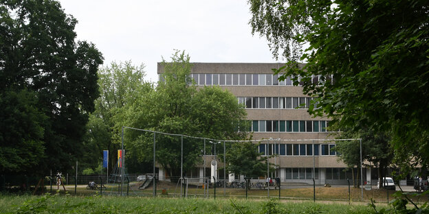 Das Gebäude der Bremer Außenstelle des Bundesamts für Migration und Flüchtlinge. Das Gebäude der Bremer Außenstelle des Bundesamts für Migration und Flüchtlinge.