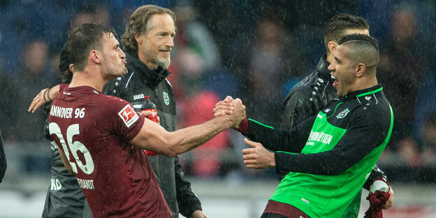 Jubeln: Hendrik Weydandt und Jonathas Jubeln: Hendrik Weydandt und Jonathas