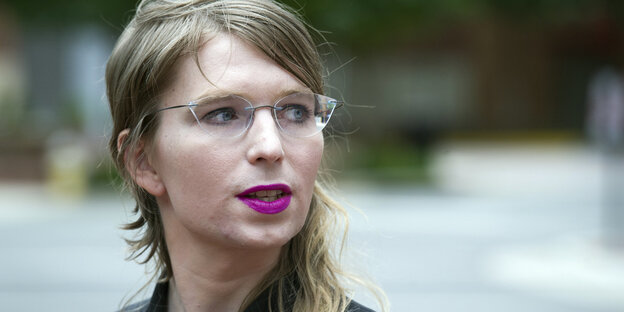 Chelsea Manning im Porträt Chelsea Manning im Porträt
