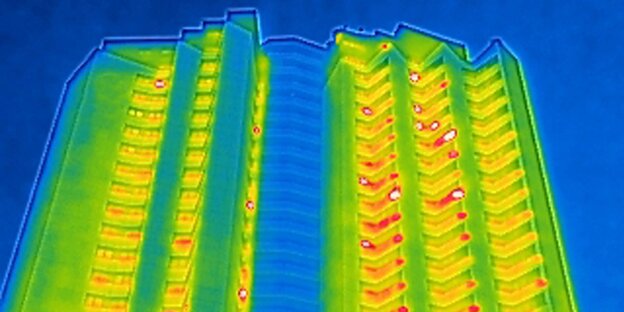Wärmebild eines großen Berliner Hochhauses