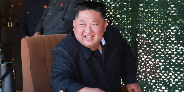 Kim Jong Un lacht Kim Jong Un lacht