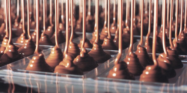 Produktion von Schoko-Süßigkeiten Produktion von Schoko-Süßigkeiten