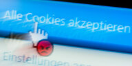 Ein veränderter Mauszeiger mit einem wütend guckenden Emoji klickt auf einen Button mit der Aufschrift «Alle cookies akzeptieren»