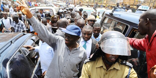 Kizza Besigye Kizza Besigye