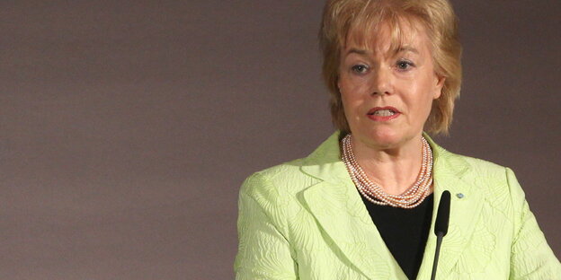 Erika Steinabach im Porträt Erika Steinabach im Porträt