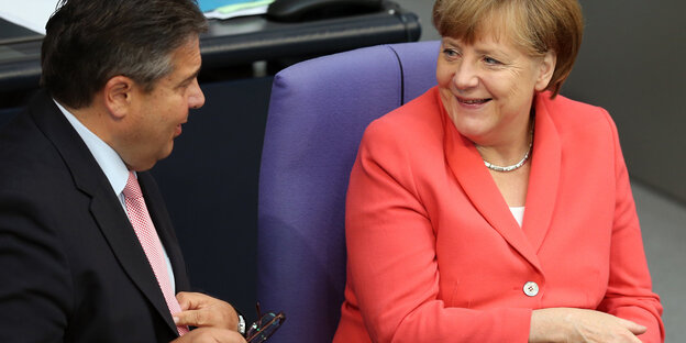 Sigmar Gabriel und Angela Merkel im Bundestag Sigmar Gabriel und Angela Merkel im Bundestag