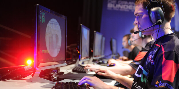 eSportler auf einem Turnier eSportler auf einem Turnier