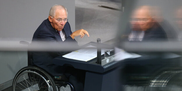 Wolfgang Schäuble spricht im Bundestag Wolfgang Schäuble spricht im Bundestag
