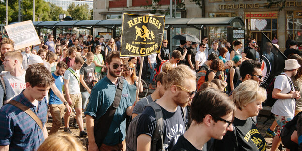 Unterstützungsdemo für Flüchtlinge in Dresden Unterstützungsdemo für Flüchtlinge in Dresden