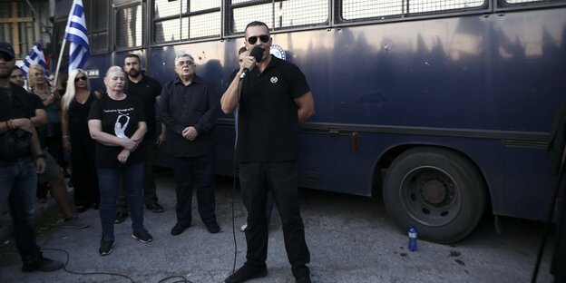 Ilias Kasidiaris bei einer Parteiveranstaltung