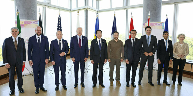 G7-Gruppenbild mit von der Leyen als einzige Frau