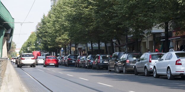Blick auf die Schönhauser Allee. Blick auf die Schönhauser Allee.