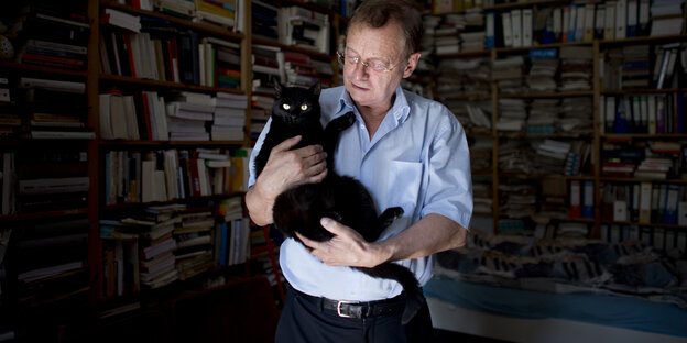 Hajo Funke mit Katze Hajo Funke mit Katze