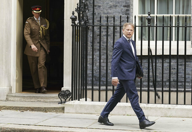 Der Politiker Grant Shapps verlässt die Downing Street 10.