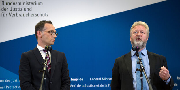 Auf einer Pressekonferenz am Dienstag. Auf einer Pressekonferenz am Dienstag.
