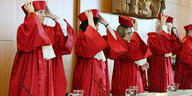 Richter in roten Roben