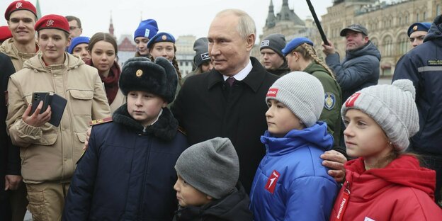 President Putin with children.