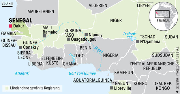 A map shows western Africa and the location of Senegal there.