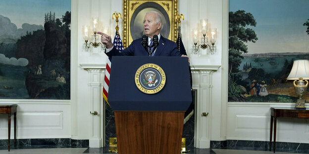 United States President Joe Biden in the reception room of the White House, Thursday, February 8, 2024, in Washington.