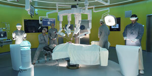 Ein Ärzteteam steht in einem modernen Operationssaal.