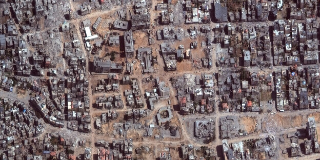 Satelittenaufnahme zeigt die Zerstörung der Gegend um das Al-Shifa Krankenhaus in Gaza