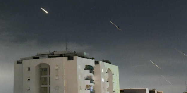 Israeli missile defense in action at night