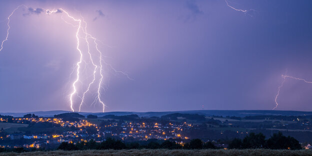 Ein Gewitter über Deutschland