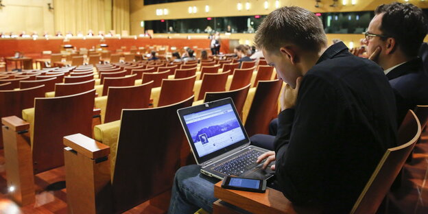 Max Schrems wartet auf das Urteil im Facebook-Prozess. Max Schrems wartet auf das Urteil im Facebook-Prozess.