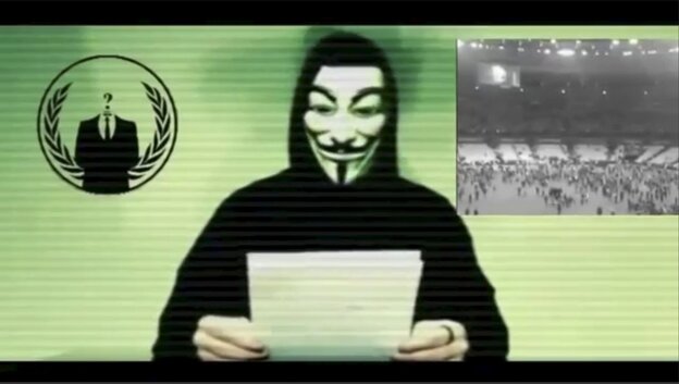 Ein Mann mit der Maske des Attentäters Guy Fawkes kündigt Aktionen gegen den IS an. Ein Mann mit der Maske des Attentäters Guy Fawkes kündigt Aktionen gegen den IS an.