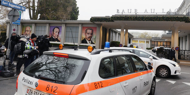 Polizeieinsatz vor dem Fifa-Hotel Polizeieinsatz vor dem Fifa-Hotel