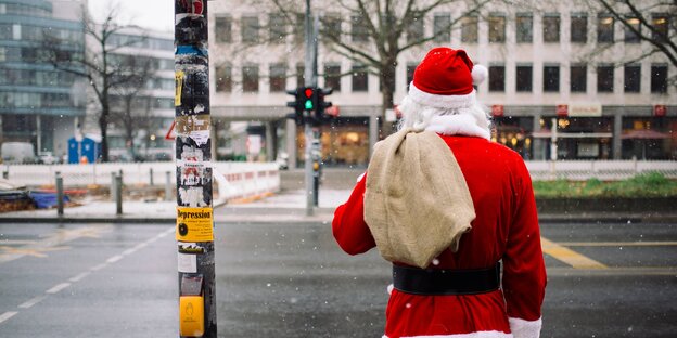 Weihnachtsmann unterwegs Weihnachtsmann unterwegs