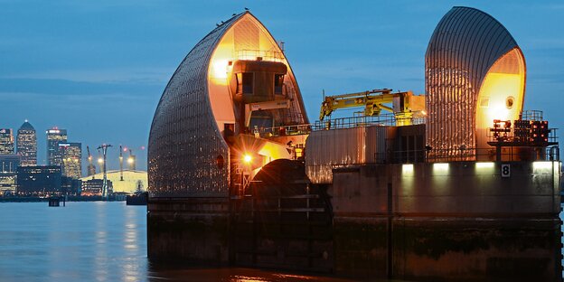Die Thames Barrier. Die Thames Barrier.