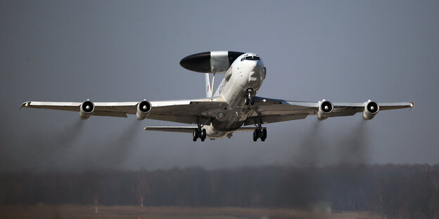 Awacs-Aufklärungsflugzeug Awacs-Aufklärungsflugzeug