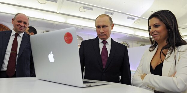 Wladimir Putin und Margarita Simonyan Wladimir Putin und Margarita Simonyan