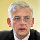 Manfred Schmidt Manfred Schmidt