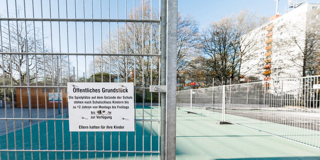 Ein Bolzplatz in Hamburg Ein Bolzplatz in Hamburg